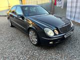 Mercedes-Benz E 320 2003 годаfor6 800 000 тг. в Алматы – фото 2