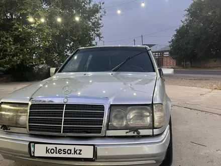 Mercedes-Benz E 230 1990 года за 1 200 000 тг. в Тараз – фото 2