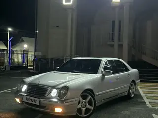 Mercedes-Benz E 280