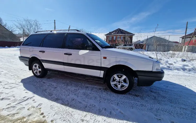 Volkswagen Passat 1993 года за 1 700 000 тг. в Уральск