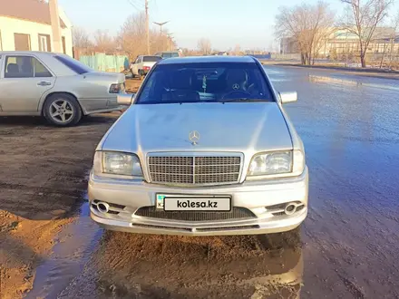 Mercedes-Benz C 180 1995 года за 2 150 000 тг. в Павлодар – фото 3