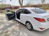 Hyundai Accent 2014 года за 5 600 000 тг. в Жетысай – фото 3