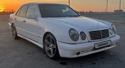 Mercedes-Benz E 320 1998 года за 2 950 000 тг. в Актау