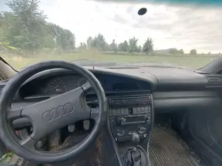Audi 100