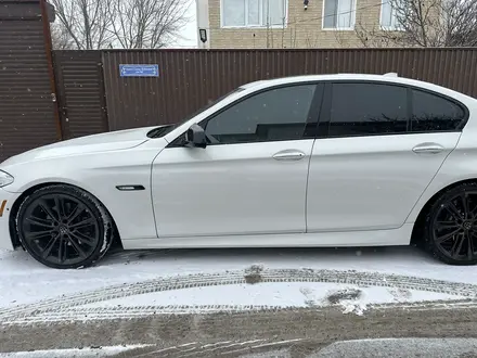 BMW 550 2011 года за 10 500 000 тг. в Атырау – фото 3