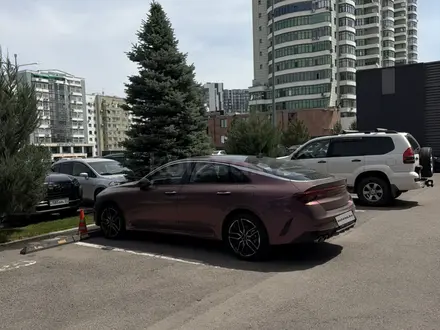 Kia K5 2026 года за 15 700 000 тг. в Алматы – фото 3