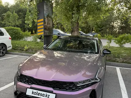 Kia K5 2026 года за 15 700 000 тг. в Алматы – фото 4
