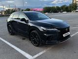 Lexus RX 500h 2023 года за 47 900 000 тг. в Актобе – фото 4