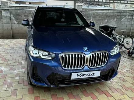 BMW X3 2022 года за 27 900 000 тг. в Алматы