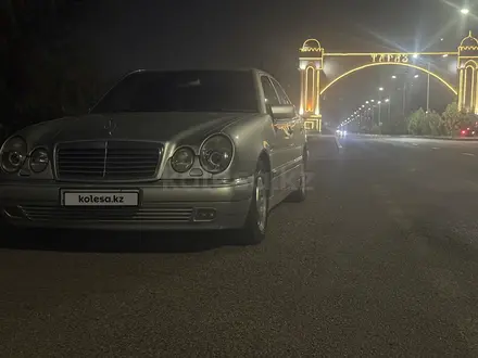 Mercedes-Benz E 320 1998 года за 4 000 000 тг. в Астана – фото 10