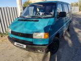 Volkswagen Multivan 1993 годаүшін2 100 000 тг. в Караганда