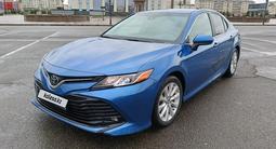 Toyota Camry 2020 года за 11 000 000 тг. в Алматы – фото 2