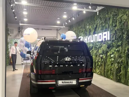 Hyundai Santa Fe 2024 года за 24 500 000 тг. в Астана