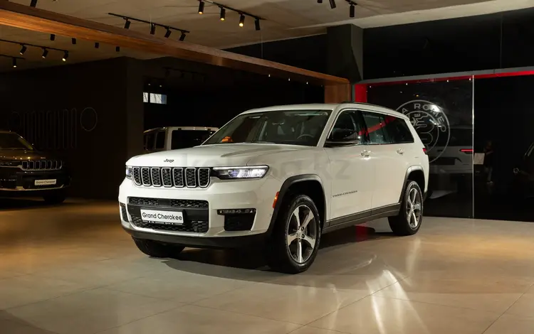 Jeep Grand Cherokee Limited 2023 года за 30 900 000 тг. в Алматы