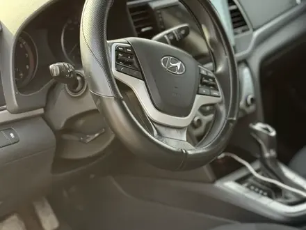 Hyundai Elantra 2018 года за 6 800 000 тг. в Павлодар – фото 12