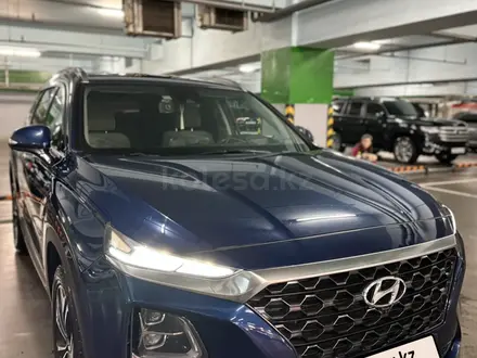 Hyundai Santa Fe 2019 года за 13 500 000 тг. в Астана – фото 2