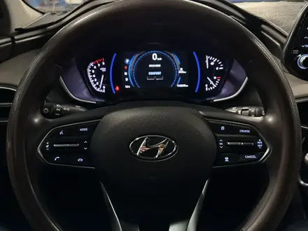 Hyundai Santa Fe 2019 года за 13 500 000 тг. в Астана – фото 19