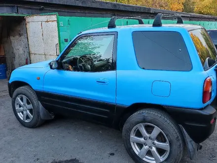 Toyota RAV4 1997 года за 2 850 000 тг. в Астана – фото 2