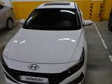 Hyundai Elantra 2023 года за 9 600 000 тг. в Астана – фото 2