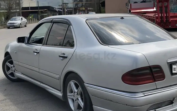 Mercedes-Benz E 280 1997 года за 1 800 000 тг. в Алматы