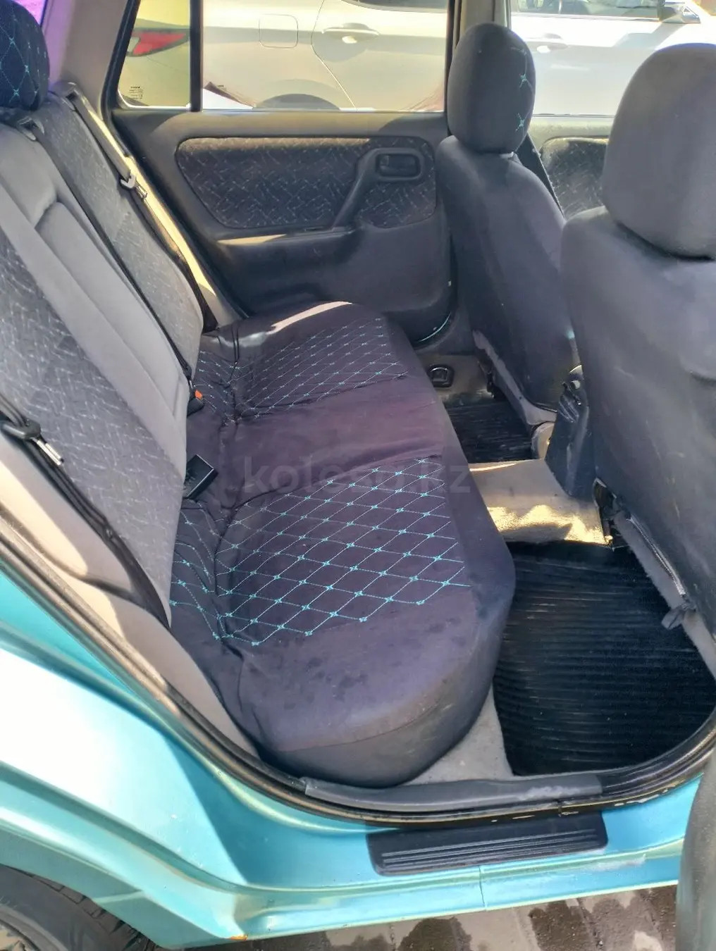 Nissan Primera, 1998