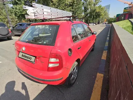 Skoda Fabia 2001 года за 1 400 000 тг. в Алматы – фото 2