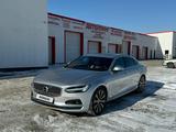 Volvo S90 2022 годаfor25 000 000 тг. в Алматы