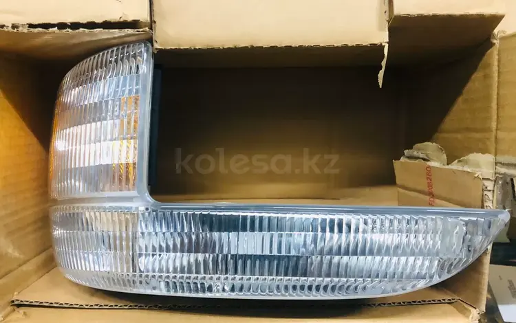 Поворотник с габаритом на Форд Эксплорер Ford Explorer за 23 000 тг. в Алматы