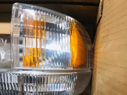 Поворотник с габаритом на Форд Эксплорер Ford Explorer за 23 000 тг. в Алматы – фото 4