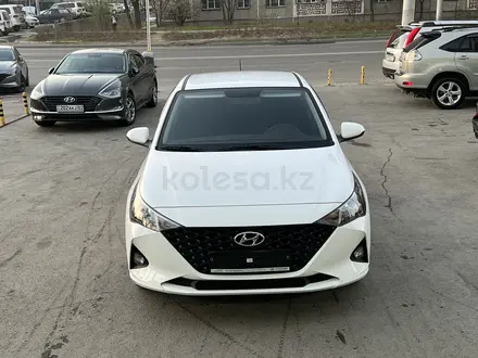 Hyundai Accent 2021 года за 9 500 000 тг. в Алматы – фото 17