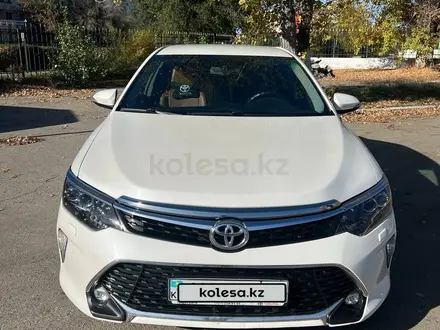 Toyota Camry 2017 года за 13 000 000 тг. в Усть-Каменогорск