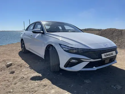 Hyundai Elantra 2023 года за 8 900 000 тг. в Балхаш – фото 5