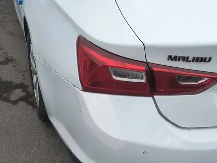 Chevrolet Malibu 2018 года за 6 500 000 тг. в Алматы – фото 2