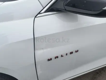 Chevrolet Malibu 2018 года за 6 500 000 тг. в Алматы – фото 5