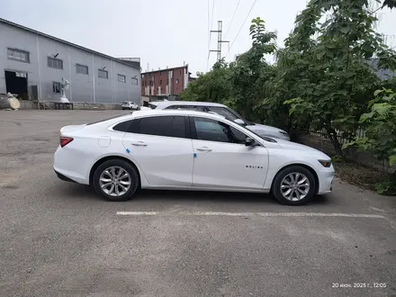 Chevrolet Malibu 2018 года за 6 500 000 тг. в Алматы – фото 7