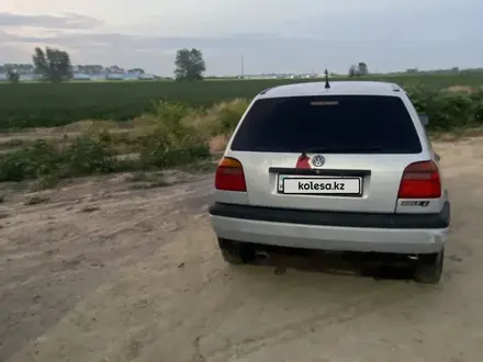 Volkswagen Golf 1994 года за 900 000 тг. в Алматы – фото 3
