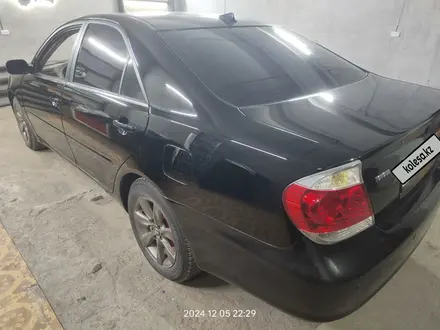 Toyota Camry 2005 года за 4 800 000 тг. в Семей – фото 4