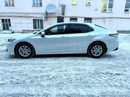 Toyota Camry 2019 года за 13 500 000 тг. в Караганда – фото 2