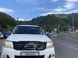 Toyota Hilux 2014 годаүшін7 200 000 тг. в Алматы