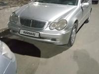 Mercedes-Benz C 200 2001 года за 2 400 000 тг. в Алматы