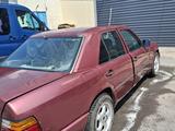 Mercedes-Benz E 230 1992 годаfor1 200 000 тг. в Караганда