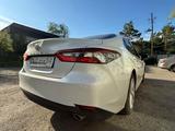 Toyota Camry 2023 года за 15 300 000 тг. в Костанай – фото 4