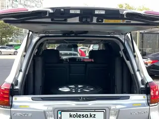 Lexus LX 570