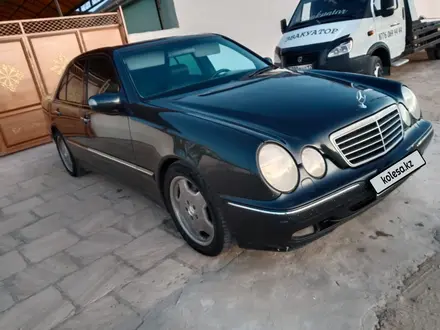 Mercedes-Benz E 320 2000 года за 4 700 000 тг. в Жанаозен