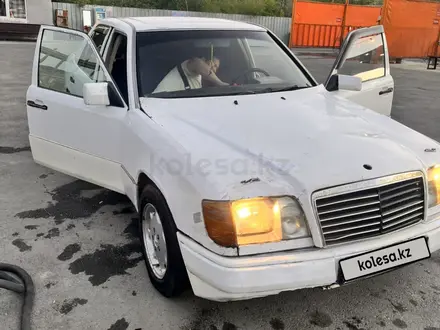 Mercedes-Benz E 230 1992 года за 580 000 тг. в Талдыкорган – фото 7