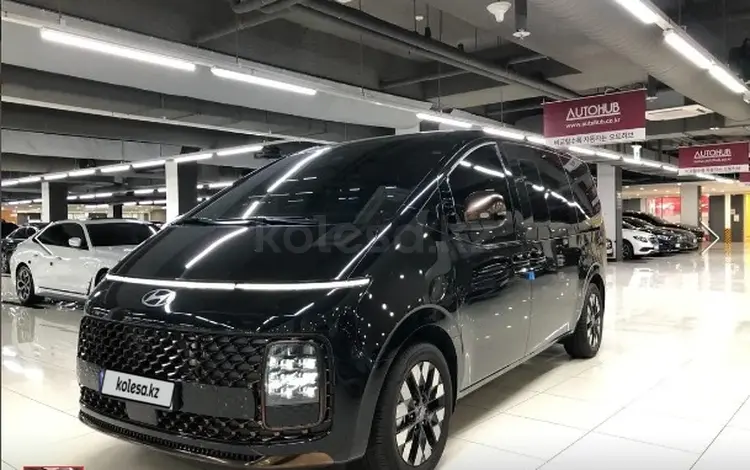 Hyundai Staria 2024 года за 24 600 000 тг. в Алматы