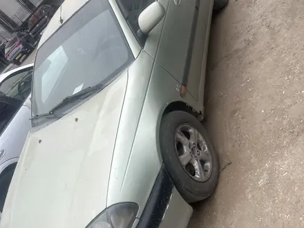 Toyota Avensis 1999 года за 1 100 000 тг. в Астана – фото 3