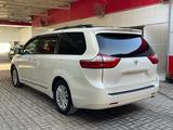 Toyota Sienna 2015 года за 11 000 000 тг. в Жанаозен – фото 3