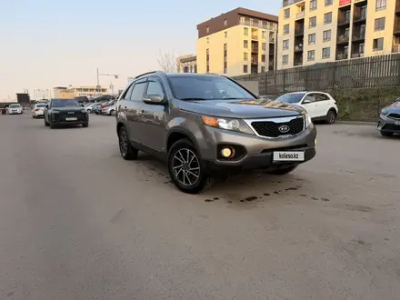 Kia Sorento 2011 года за 7 000 000 тг. в Алматы – фото 2