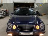 Mercedes-Benz E 500 2000 года за 5 000 000 тг. в Жанаозен